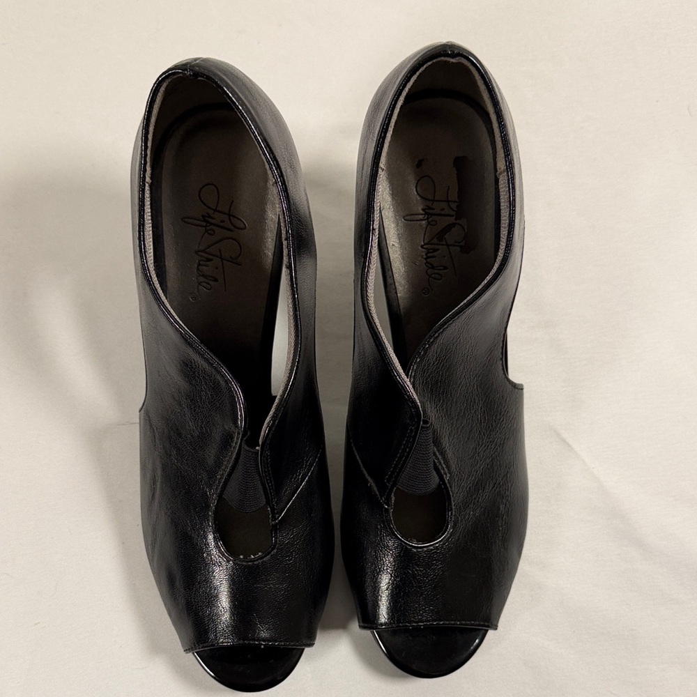Life Stride Carla Shoes Size 8M Black Peep-Toe Heels - Picture 3 of 7
